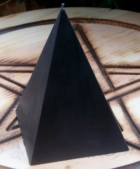 pyramid candle